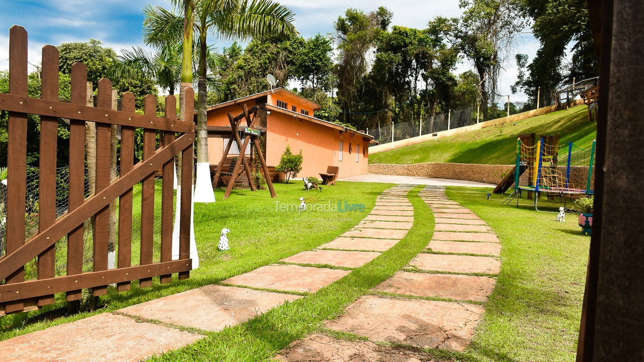 Casa para alquiler de vacaciones em Lindóia (Tijuco Preto)