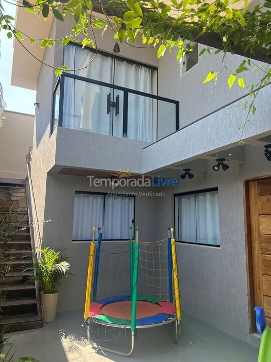 Casa para alquiler de vacaciones em Betim (Petrovale)