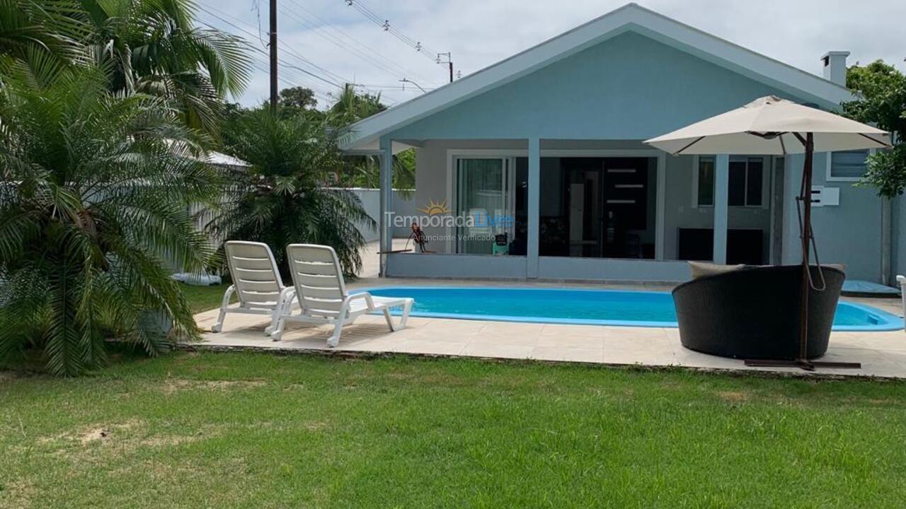 Casa para alquiler de vacaciones em Matinhos (Balneário Riviera)