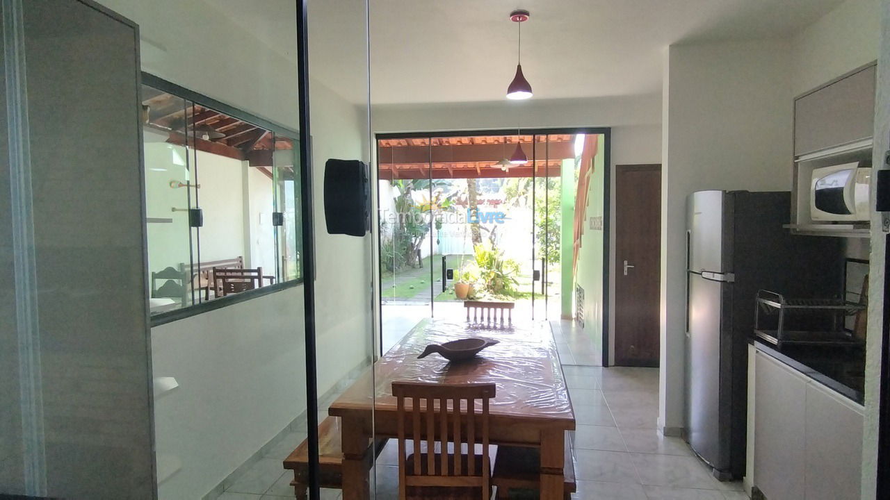 Casa para alquiler de vacaciones em Ubatuba (Praia do Lázaro)