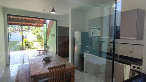 House with 4 suites pool air conditioning Lazaro Ubatuba beach