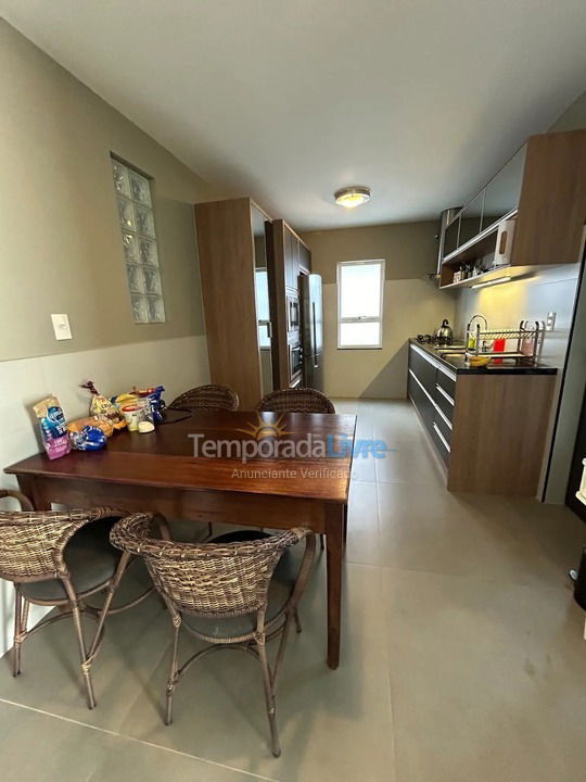 House for vacation rental in Florianopolis (Jurerê Internacional)