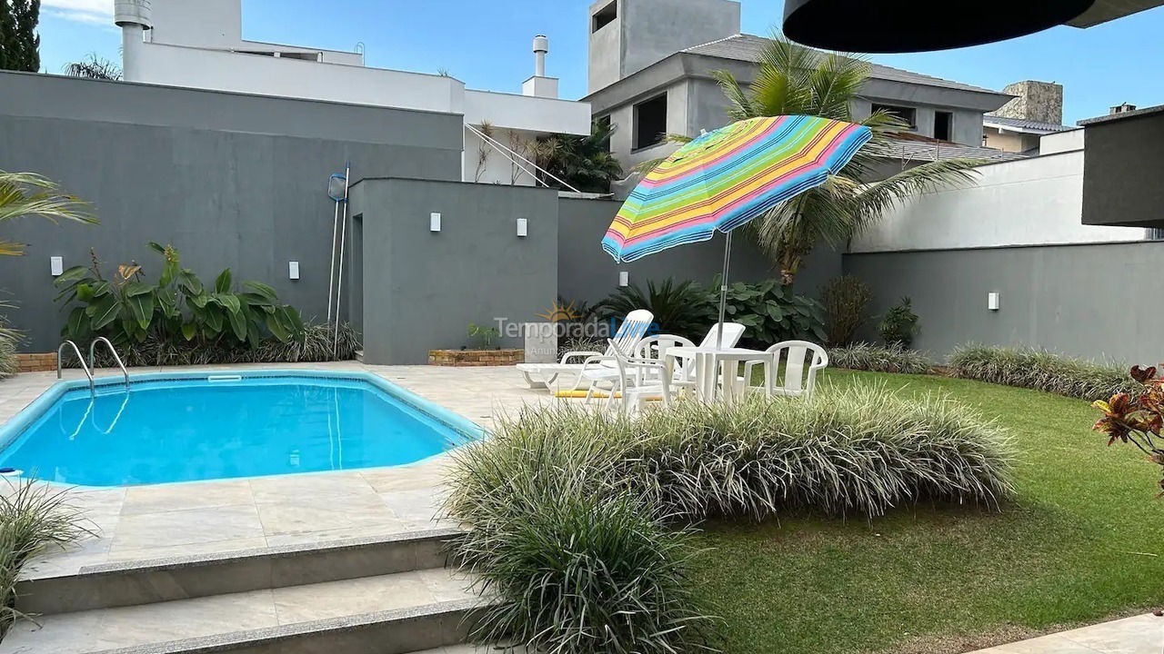 House for vacation rental in Florianopolis (Jurerê Internacional)