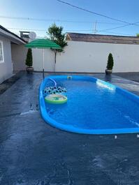 Casa com piscina em Mariscal