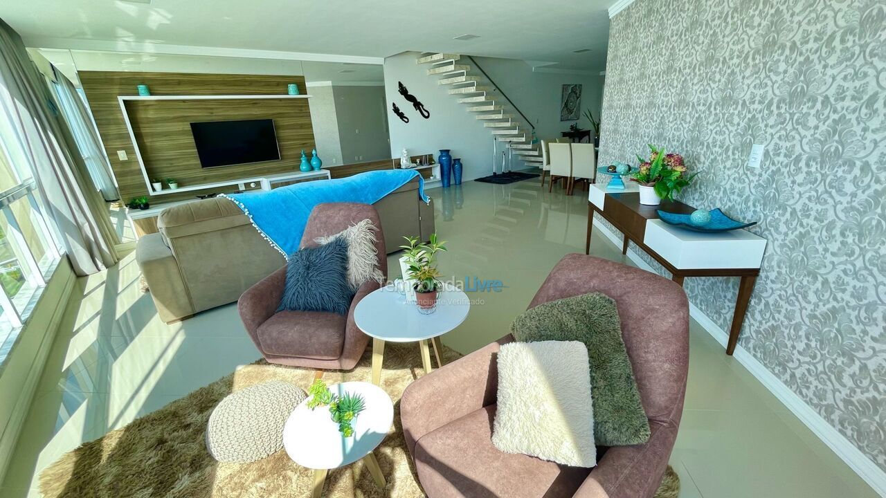 Apartamento para alquiler de vacaciones em Bombinhas (Praia de Bombas)