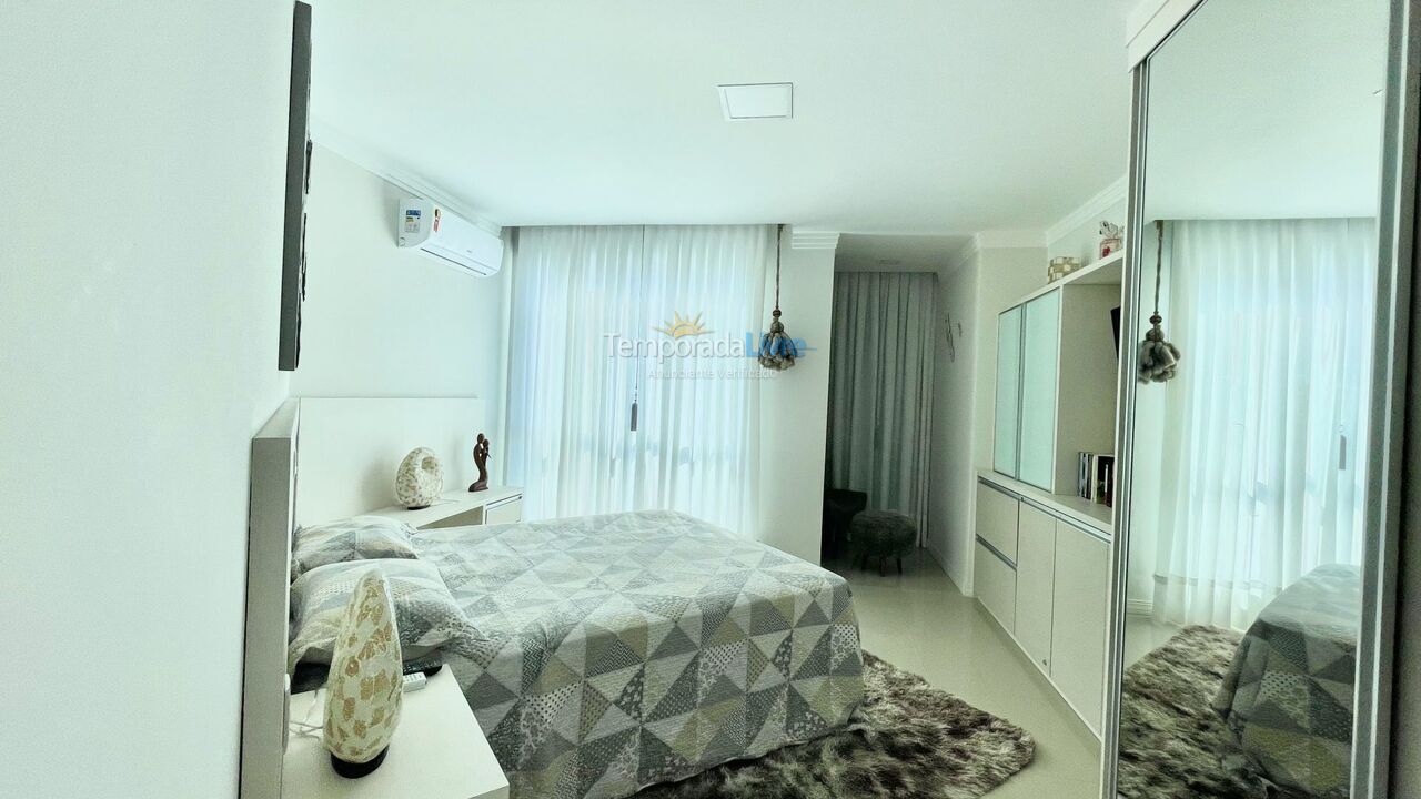 Apartamento para alquiler de vacaciones em Bombinhas (Praia de Bombas)