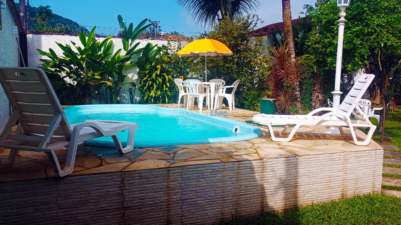 Casa para alquiler de vacaciones em Ubatuba (Praia do Lázaro)