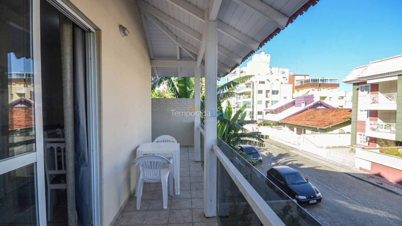 Apartment for vacation rental in Bombinhas (Praia de Bombas)