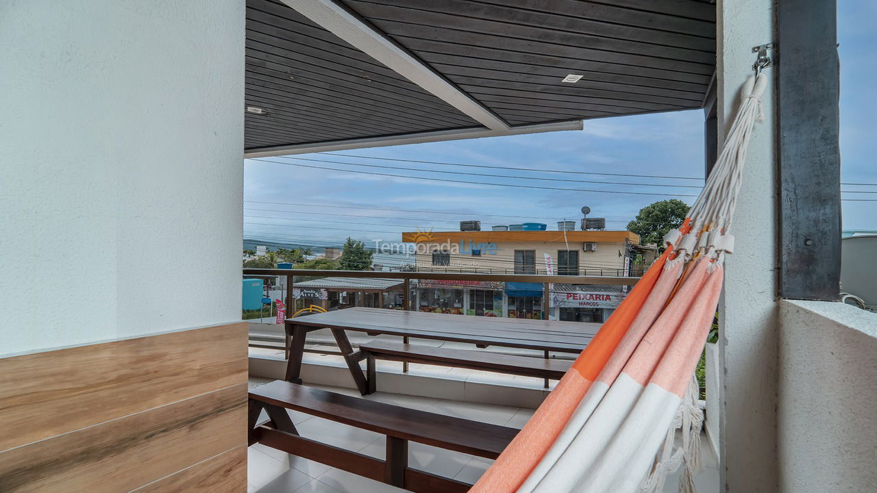 Apartment for vacation rental in Bombinhas (Praia de Bombinhas)