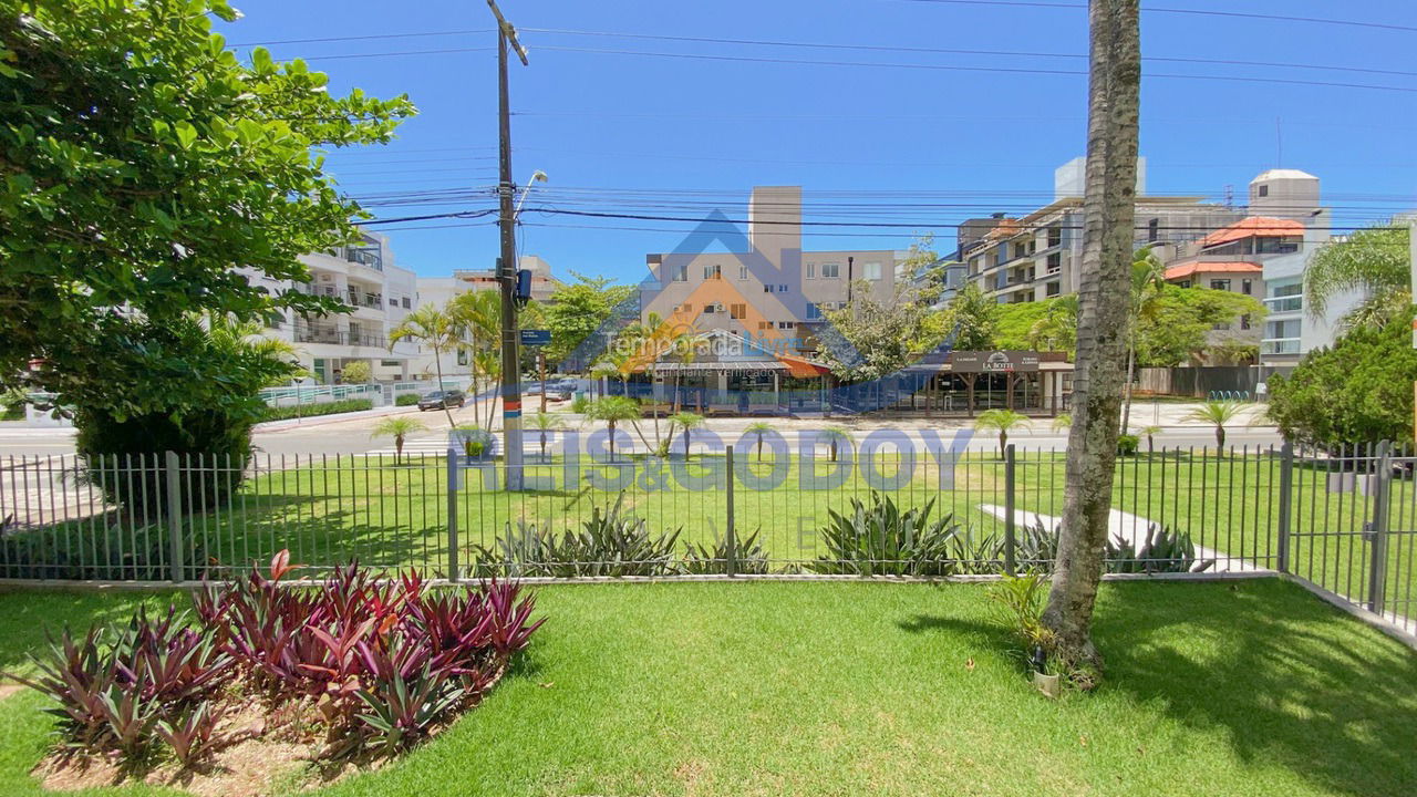 Casa para aluguel de temporada em Florianópolis (Jurere Tradicional)