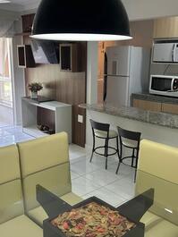 Apartamento super confortável 80 metros do mar