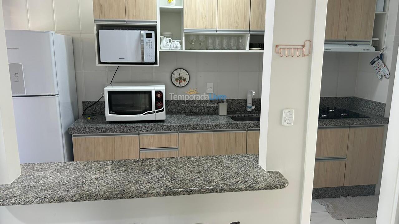 Apartamento para aluguel de temporada em Bombinhas (Praia de Bombas)