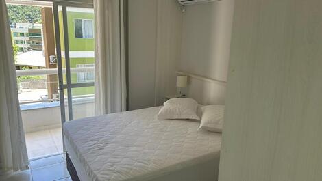 Apartamento super confortável 80 metros do mar