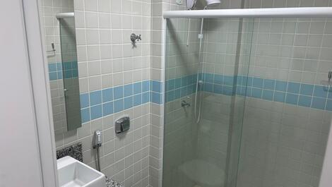 Apartamento super confortável 80 metros do mar