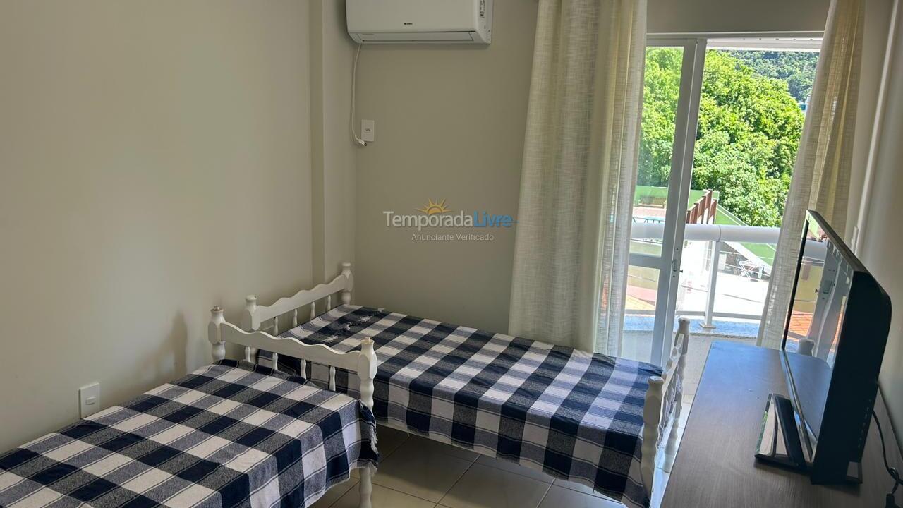 Apartamento para alquiler de vacaciones em Bombinhas (Praia de Bombas)