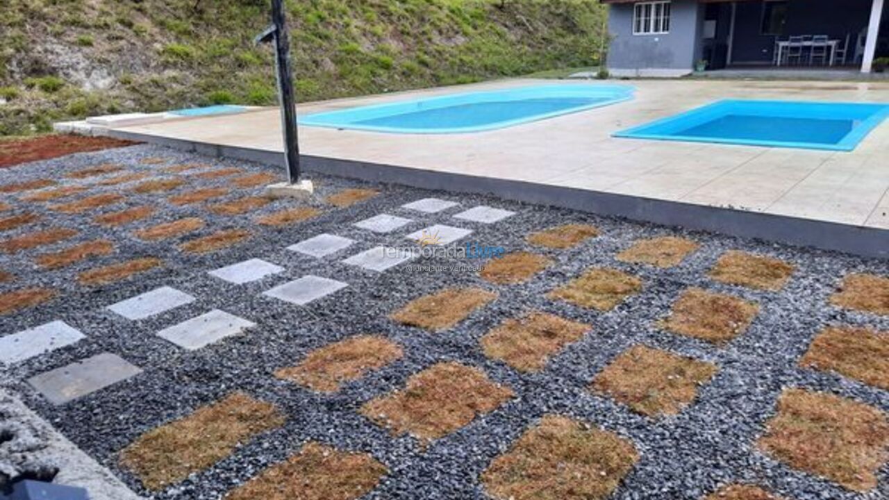 Granja para alquiler de vacaciones em Suzano (Vila Ipelandia)