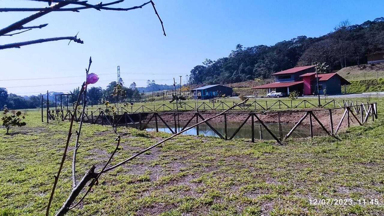 Ranch for vacation rental in Suzano (Vila Ipelandia)