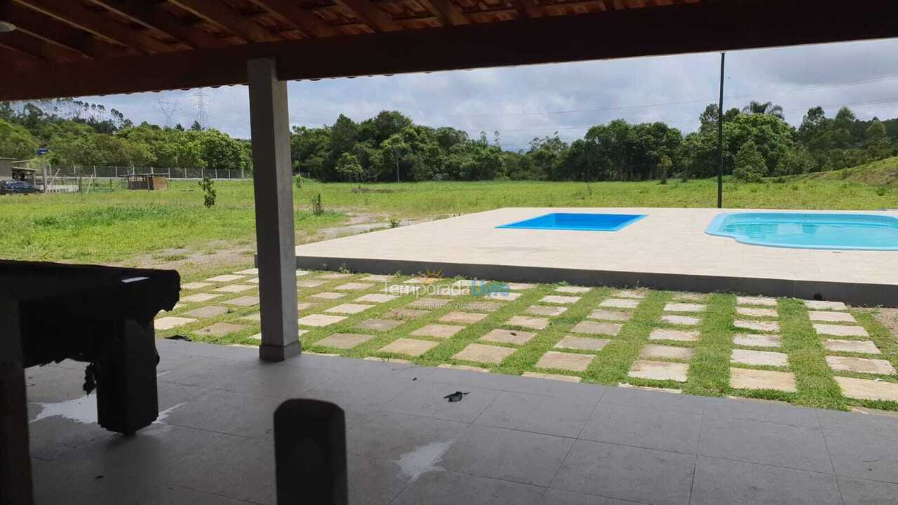 Granja para alquiler de vacaciones em Suzano (Vila Ipelandia)