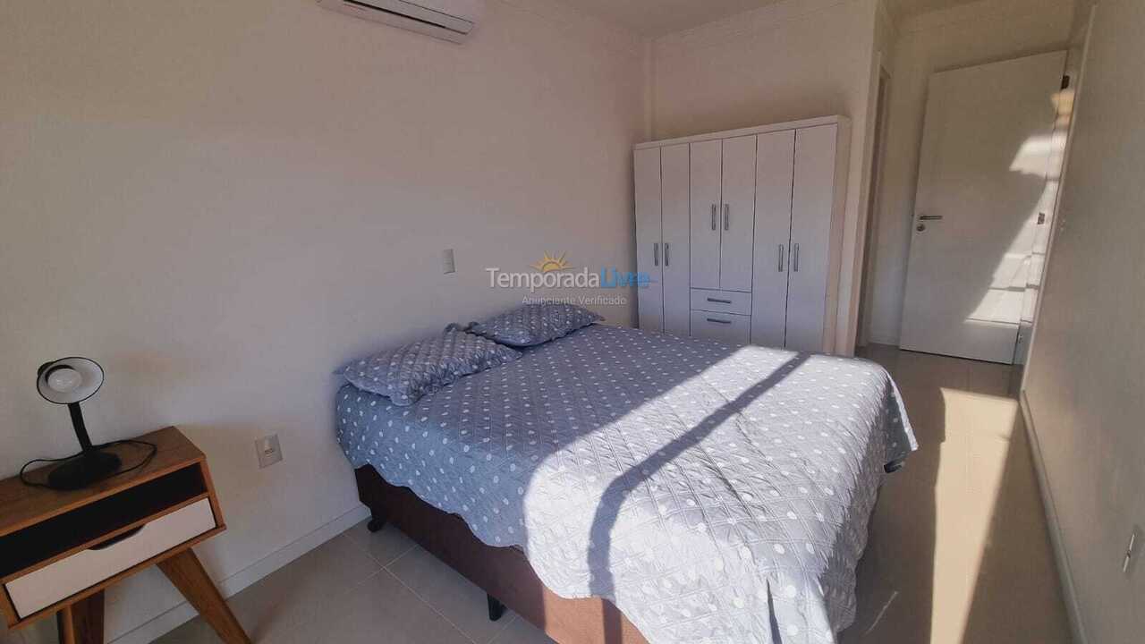 Apartment for vacation rental in Bombinhas (Praia de Bombinhas)