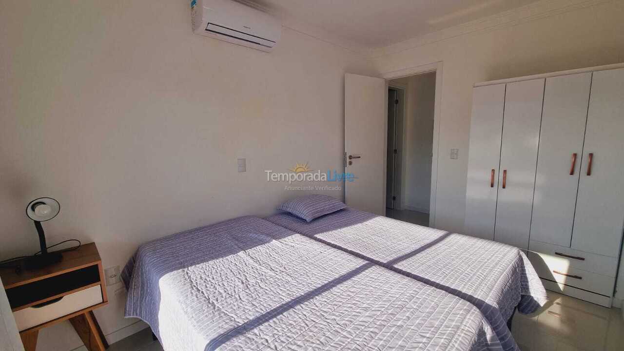 Apartment for vacation rental in Bombinhas (Praia de Bombinhas)