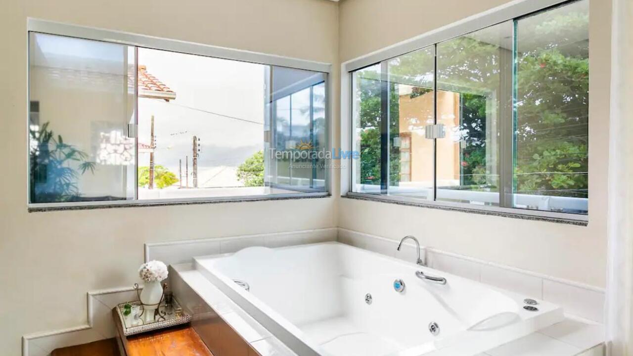 Casa para alquiler de vacaciones em Governador Celso Ramos (Armação da Piedade)