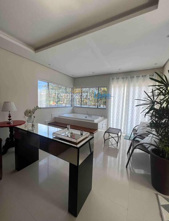 Casa para alquiler de vacaciones em Governador Celso Ramos (Armação da Piedade)