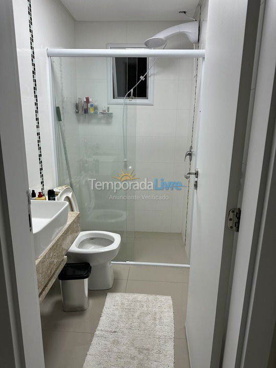 Apartamento para aluguel de temporada em Itapema (Meia Praia)