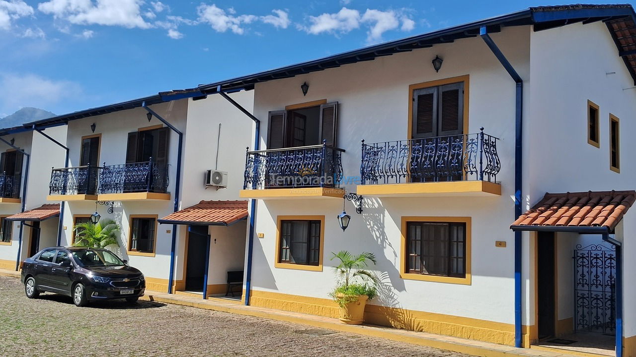 Casa para aluguel de temporada em Ubatuba (Maranduba)