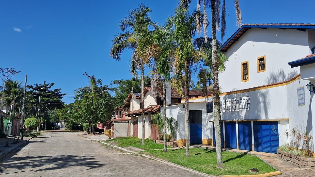 Casa para aluguel de temporada em Ubatuba (Maranduba)