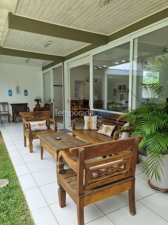 Casa para alquiler de vacaciones em Ubatuba (Praia Grande)