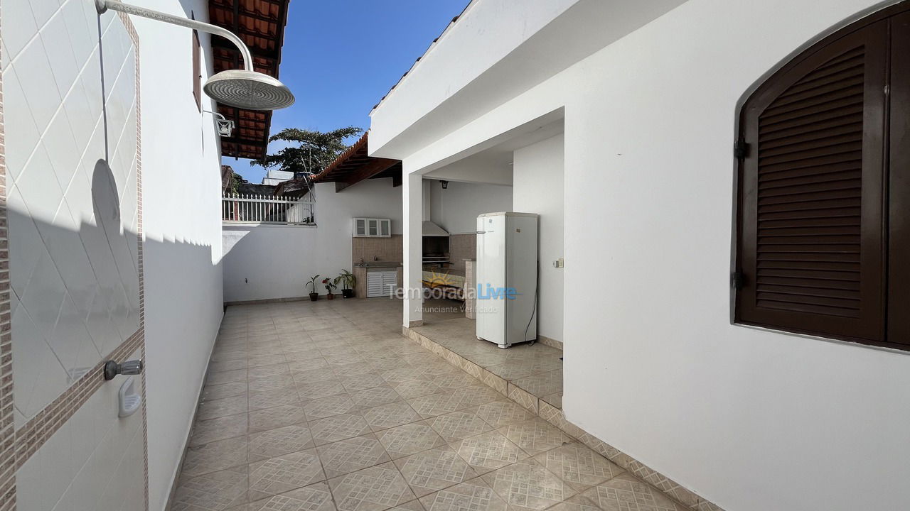 Casa para aluguel de temporada em Guarujá (Praia do Pernambuco)