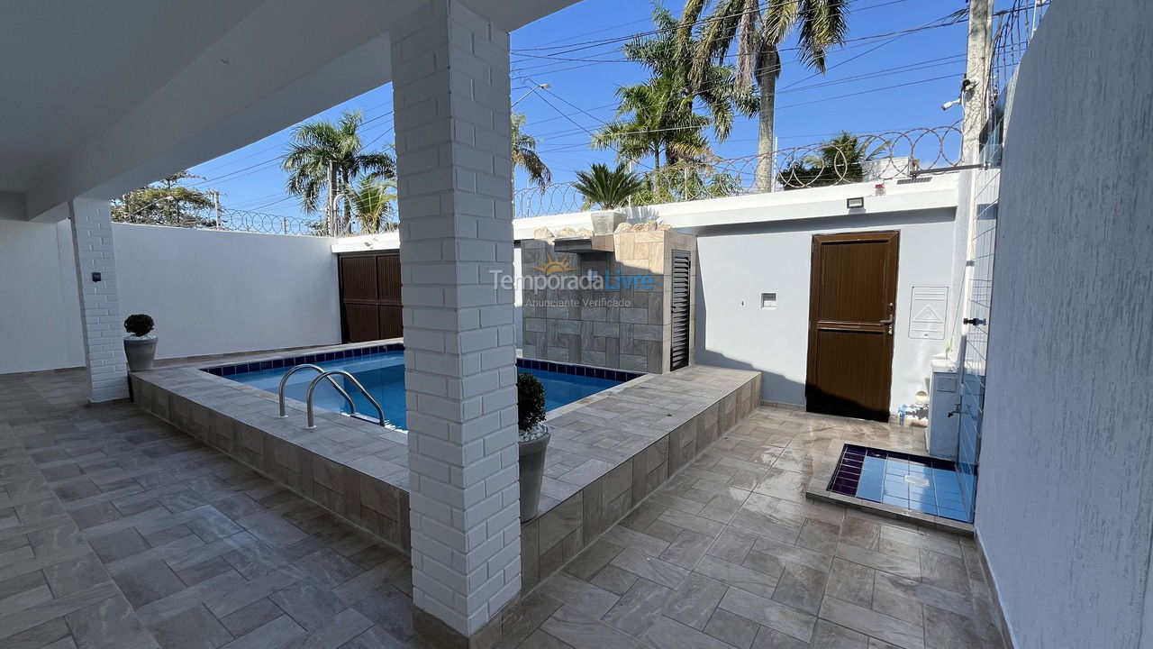 Casa para aluguel de temporada em Guarujá (Praia do Pernambuco)