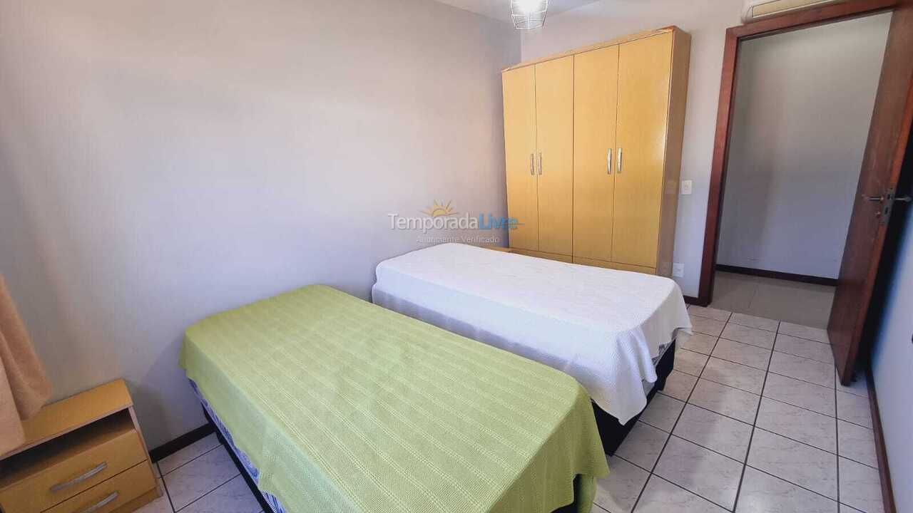 Apartment for vacation rental in Bombinhas (Praia de Bombinhas)