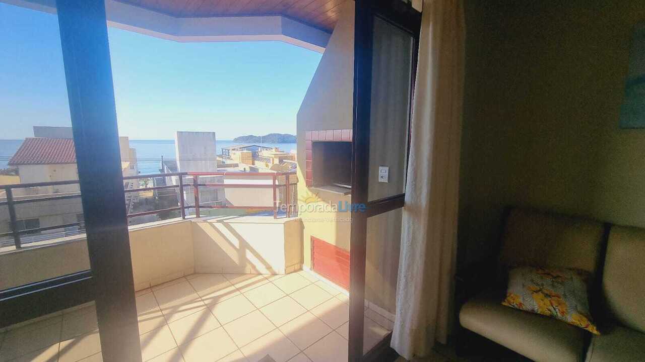 Apartment for vacation rental in Bombinhas (Praia de Bombinhas)