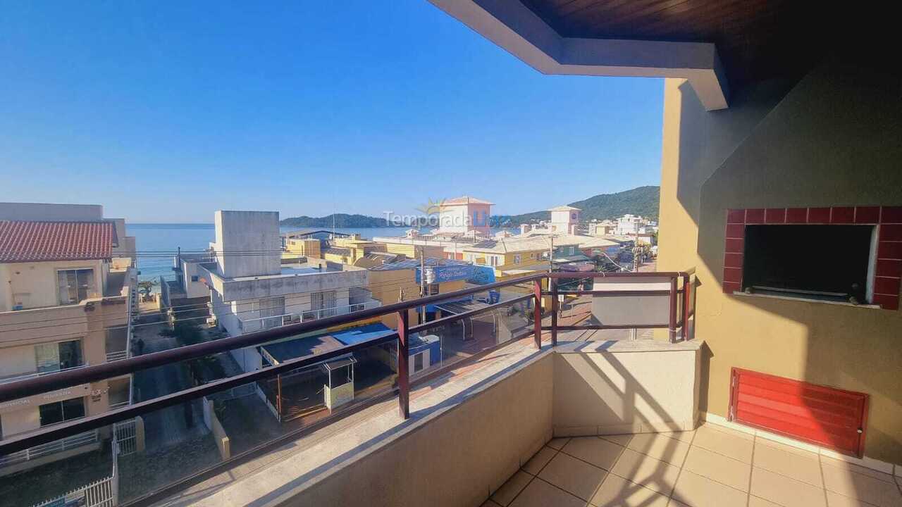 Apartment for vacation rental in Bombinhas (Praia de Bombinhas)