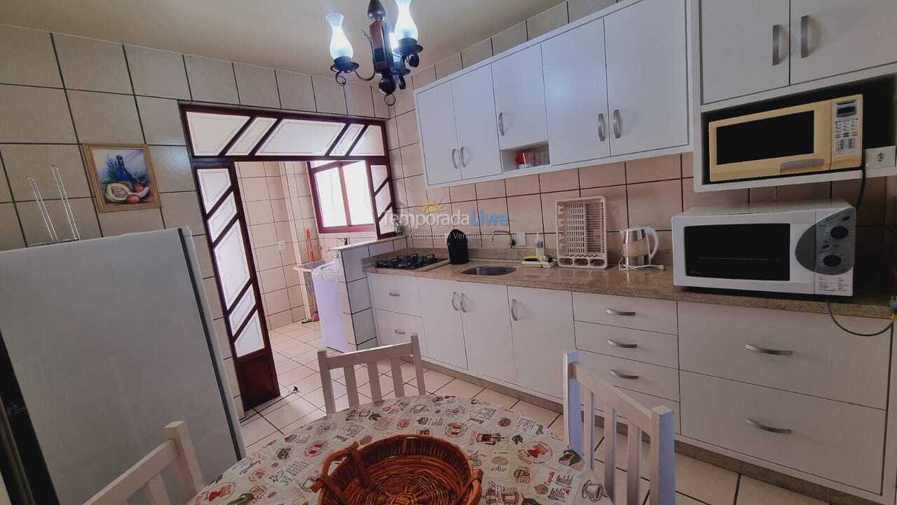 Apartment for vacation rental in Bombinhas (Praia de Bombinhas)