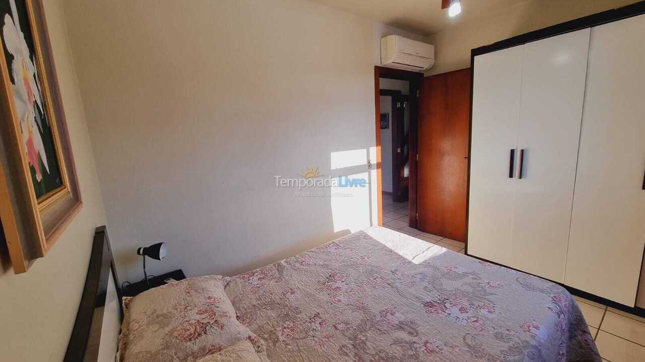 Apartment for vacation rental in Bombinhas (Praia de Bombinhas)