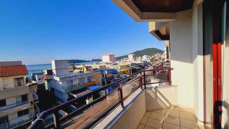 3 bedroom apartment in Bombinhas with sea view