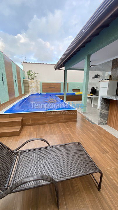 Casa para alquiler de vacaciones em Peruíbe (Parque Turistico)