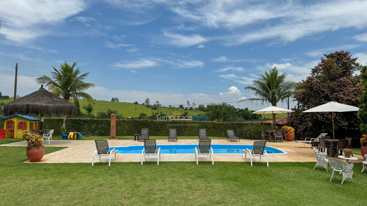 Granja para alquiler de vacaciones em Araçariguama (Caxambu)