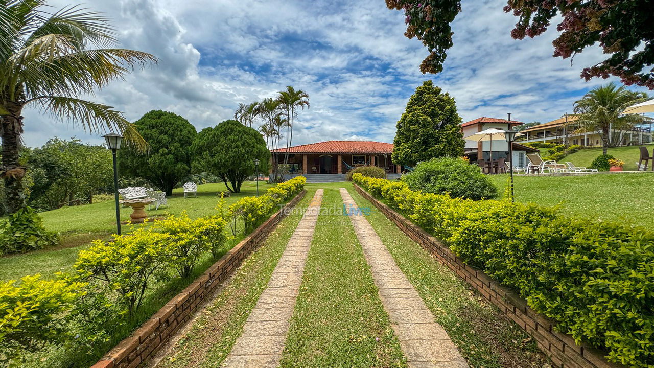 Granja para alquiler de vacaciones em Araçariguama (Caxambu)