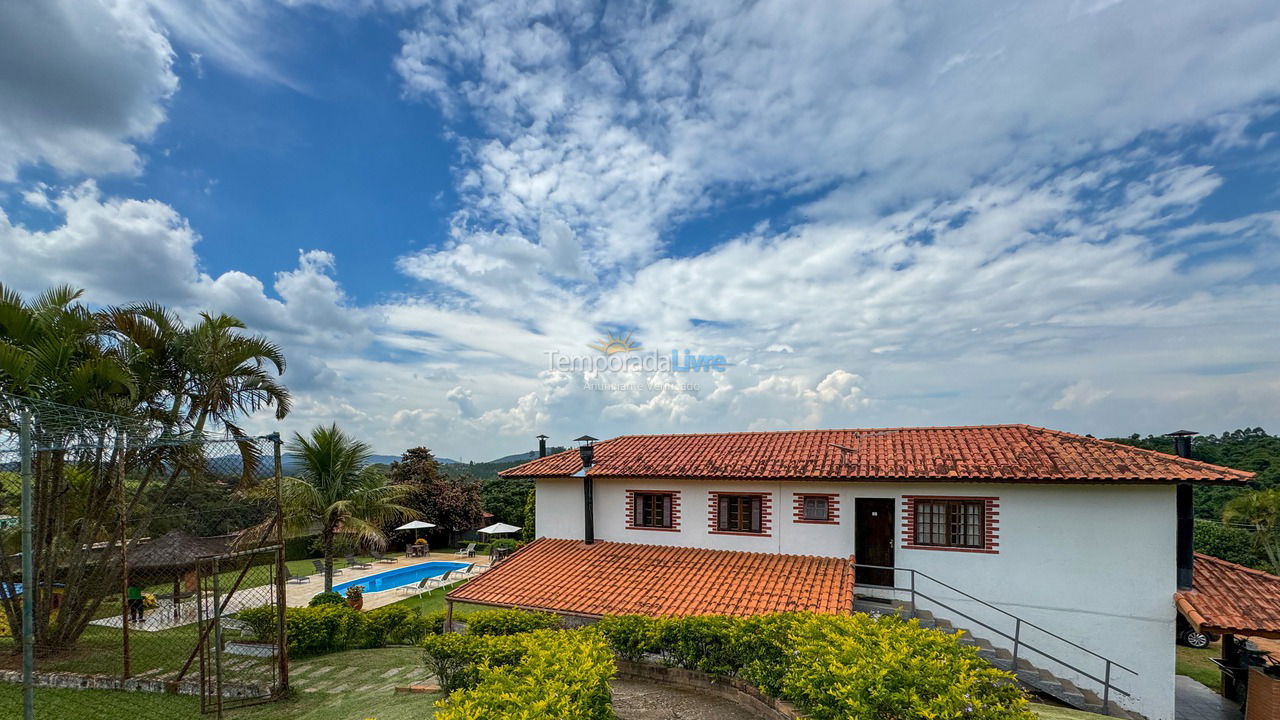 Granja para alquiler de vacaciones em Araçariguama (Caxambu)