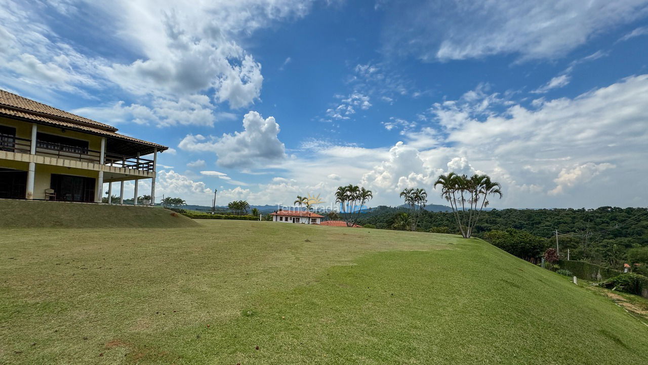 Granja para alquiler de vacaciones em Araçariguama (Caxambu)