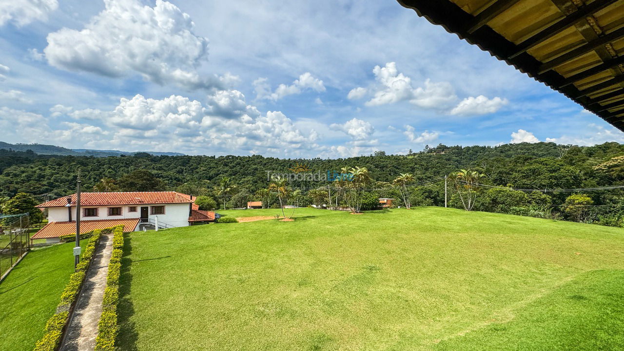 Granja para alquiler de vacaciones em Araçariguama (Caxambu)