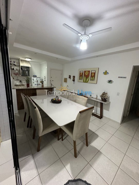 Apartamento para aluguel de temporada em Ubatuba (Praia Enseada)