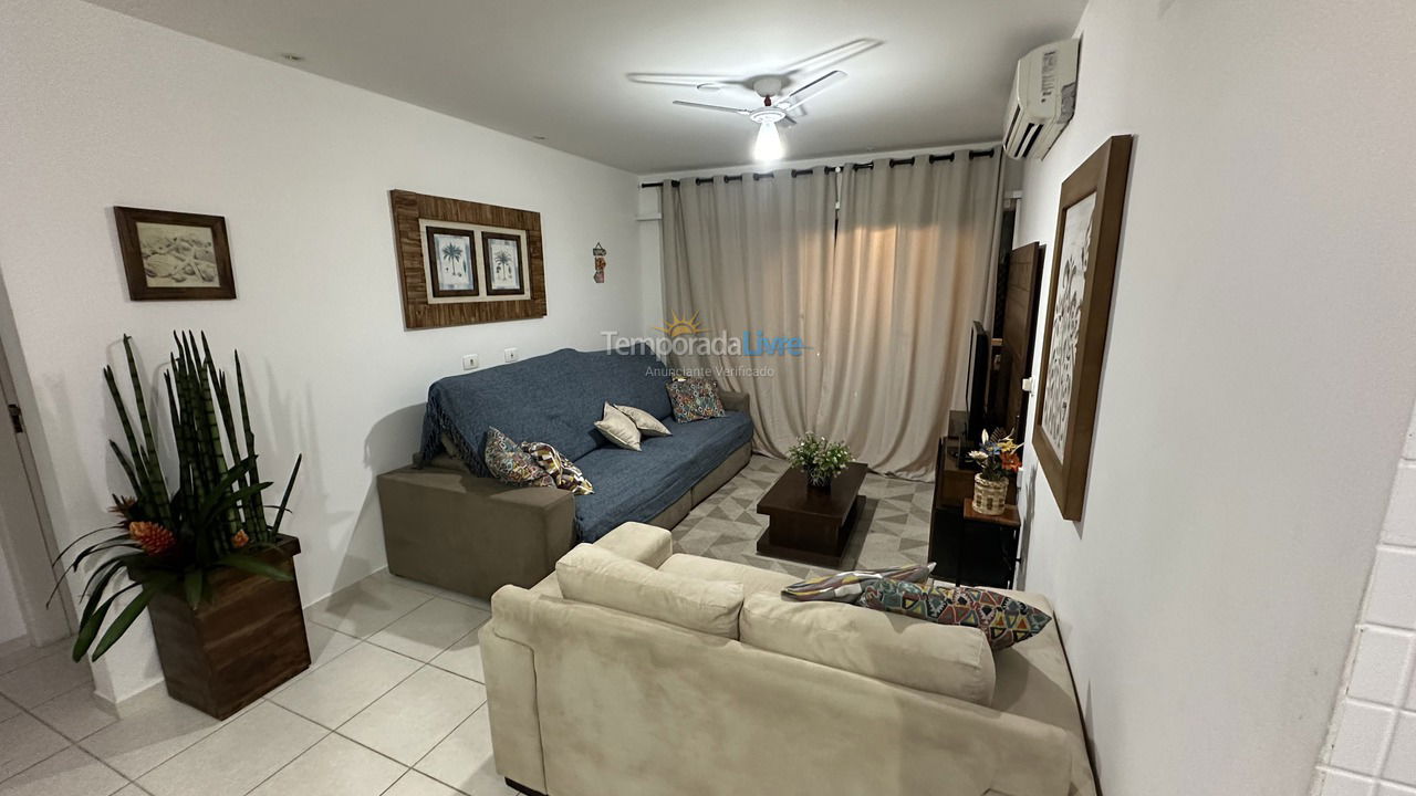 Apartamento para aluguel de temporada em Ubatuba (Praia Enseada)