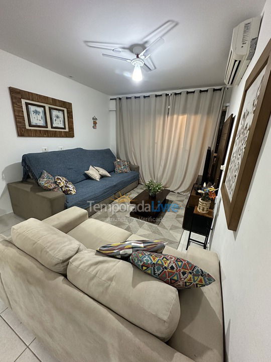 Apartamento para aluguel de temporada em Ubatuba (Praia Enseada)