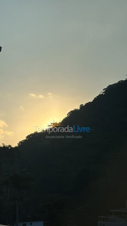 Apartamento para aluguel de temporada em Ubatuba (Praia Enseada)