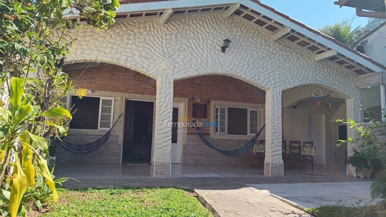 House for vacation rental in Ubatuba (Praia do Lázaro)