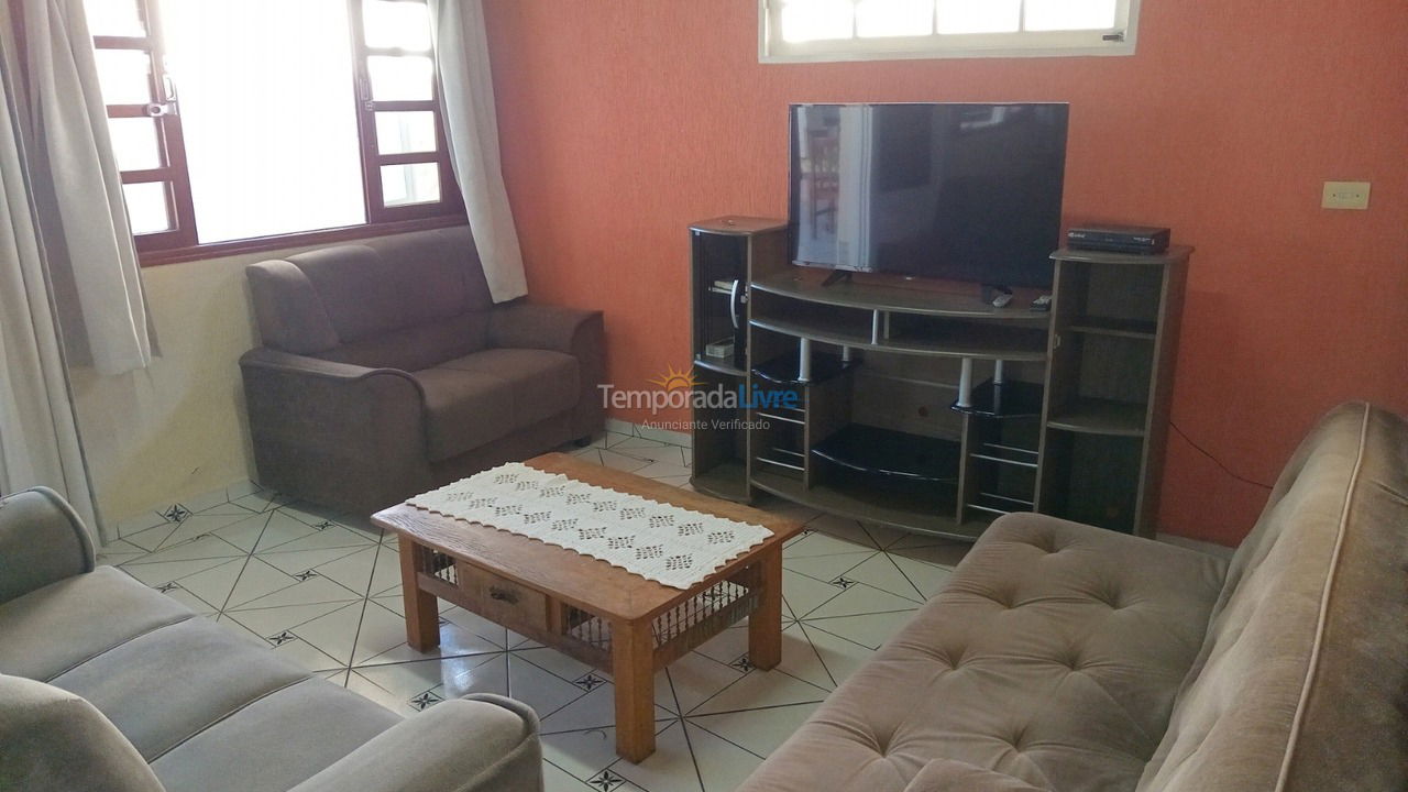 House for vacation rental in Ubatuba (Praia do Lázaro)